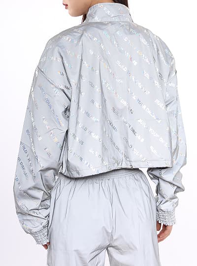 亮銀灰色運(yùn)動(dòng)服羽絨服反光面料